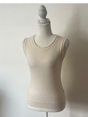 Banana Republic sleeveless  lightweight merino wool sweater, women’s size small